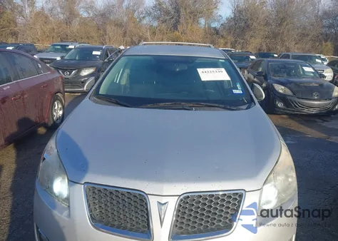 2010 Pontiac Vibe z USA, uszkodzony, nr VIN 5Y2SM6E05AZ405146